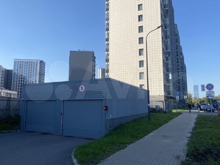 Машиноместо, 14 м²