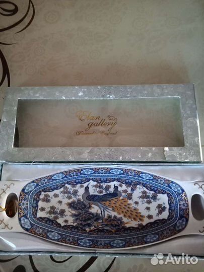 Чашка с блюдцем,блюдо,салфетница