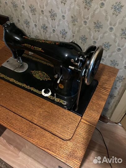 Швейная машинка