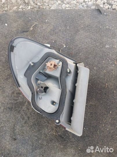 Стоп-сигнал правый Nissan Cefiro A33