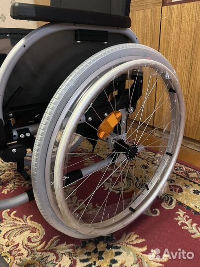 Кресло-коляска для инвалидов оттобокстарт