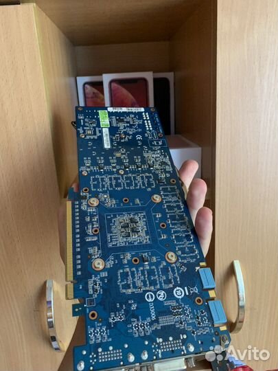Видеокарта GTX 570