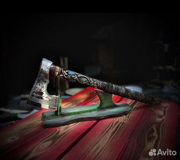 Топор кованый ручной работы