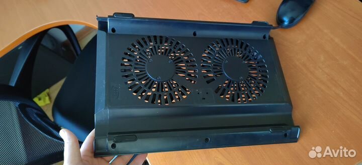 Подставка для охлаждения ноутбука