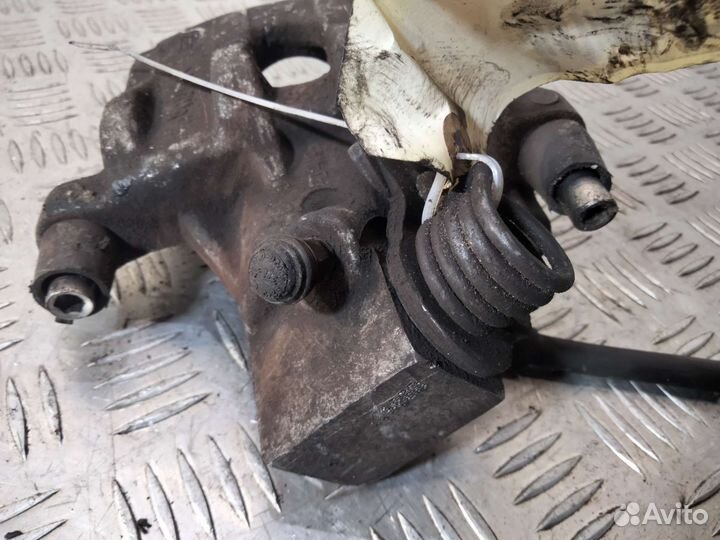 Суппорт задний левый Форд Фокус 2