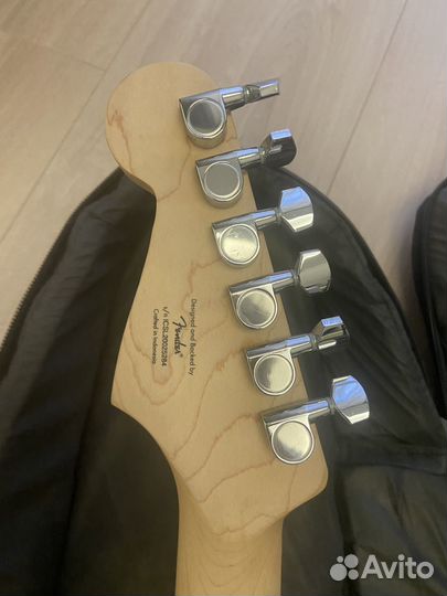 Гитара Fender Stratocaster усилитель Frontman10G