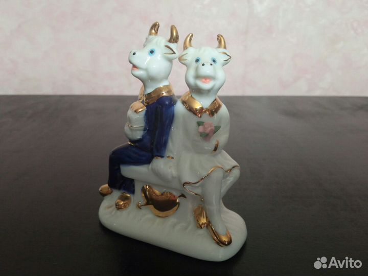 Фигурки Бычки Коровки