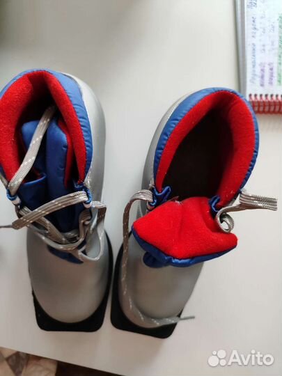 Лыжные ботинки детские 36 р-р
