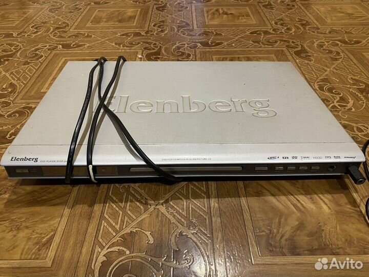 DVD плеер и видео магнитофон