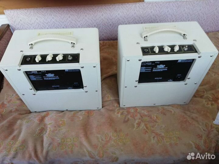 Ламповый гитарный комбоусилитель VOX AC4TV 10