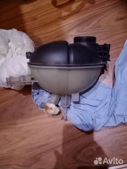 Расширительный бачок Мерседес A2045000549