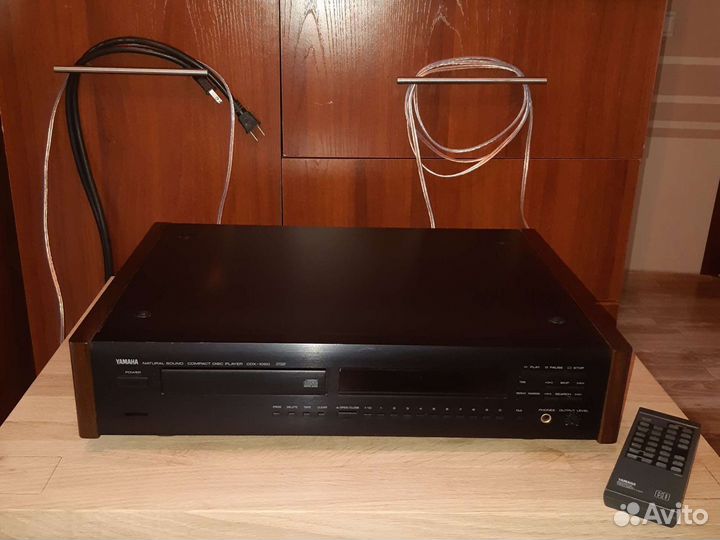 CD плеер yamaha CDX 1050