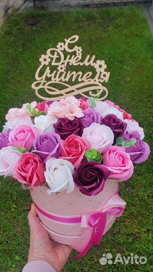 Композиция из мыльных цветов