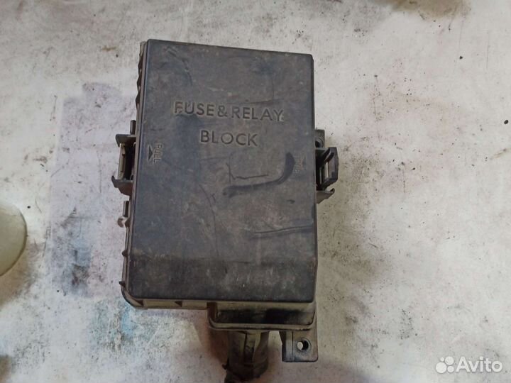 Блок предохранителей подкапотный kia magentis 2