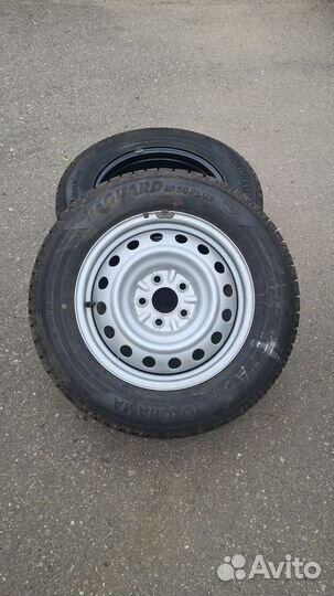 Yokohama Ice Guard IG50+ 215/65 R16