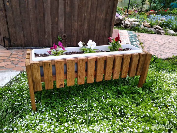 Кашпо и шпалеры для цветов и вьющихся растений