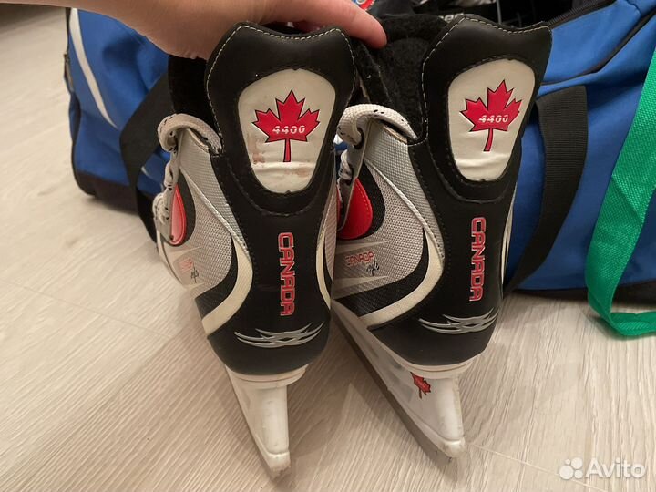 Коньки хоккейные 34