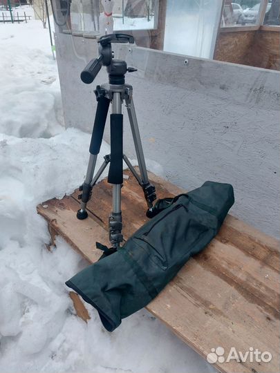 Штатив для фотоаппарата