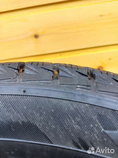 Hankook Winter I'Cept iZ 2 W616 205/55 R16 94T