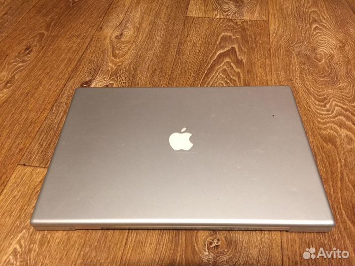 Apple MacBook Pro 17