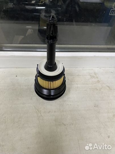 Mercedes-Benz A2701800300 Крышка масляного фильтра