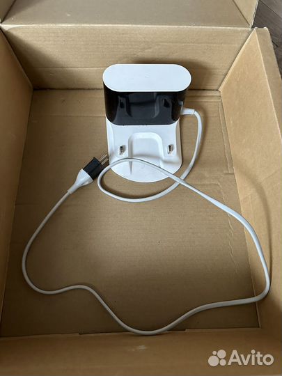 На брони Робот пылесос xiaomi roborock Sweep One