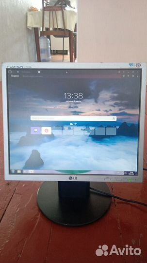 Монитор LG