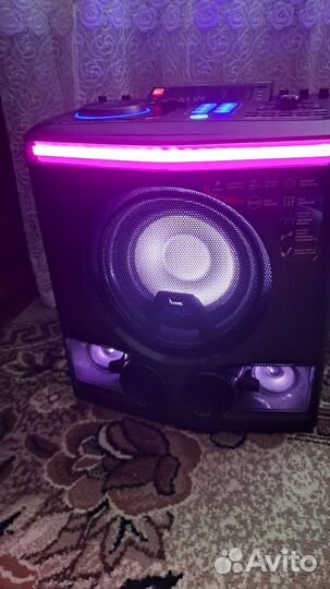 Музыкальная колонка с блютузом