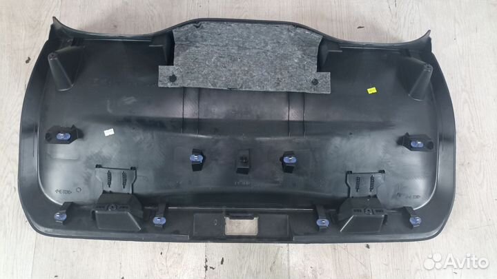 Обшивка крышки багажника Шумоизоляция Renault kapt