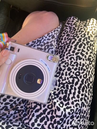 Фотоаппарат моментальной печати instax sq1