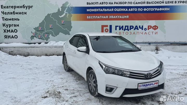 Накладка на порог внутренняя задняя правая Toyota