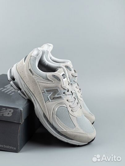 Кроссовки New Balance 2002r