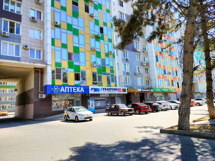 2-к. квартира, 60,5 м², 1/9 эт.