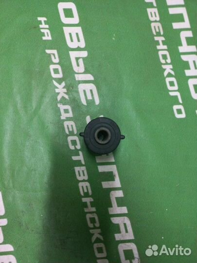 Сайлентблок рычага подвески Toyota Camry 1994