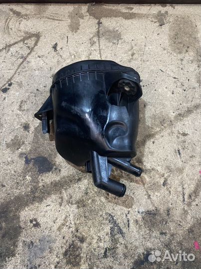 Бачок гур BMW F10 F11 N55