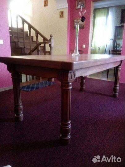 Стол обеденный из массива дуба