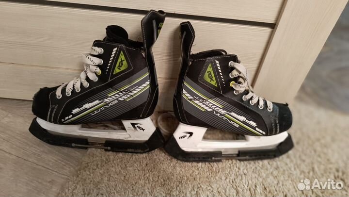 Коньки хоккейные подростковые