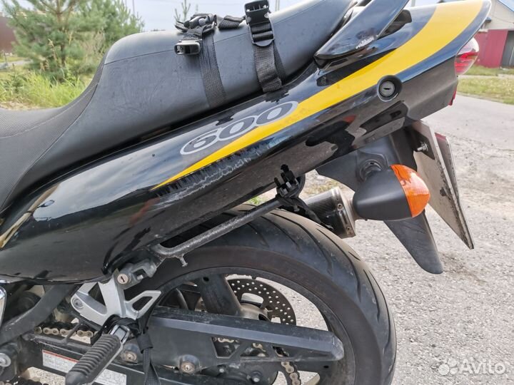 Suzuki GSX600F катана