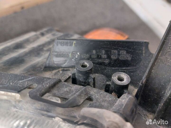 Фара левая Mitsubishi Pajero Sport 2009-12 ксенон