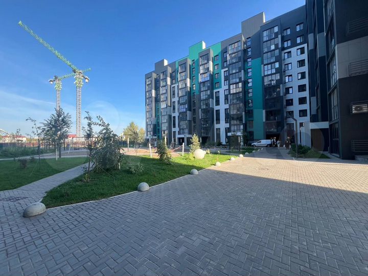 2-к. квартира, 59 м², 1/10 эт.