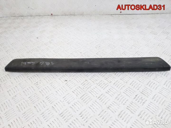 Молдинг задней левой двери VW Passat B5 3B0854949B