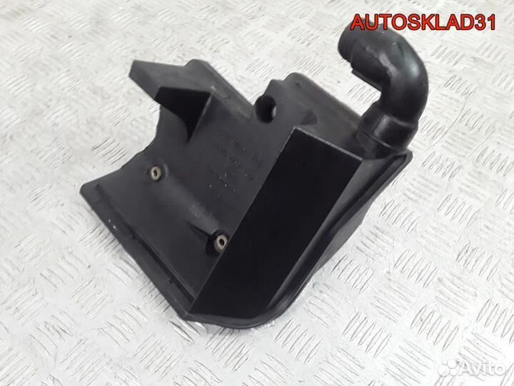 Резонатор воздушного фильтра Mercedes 1.6 M166.960