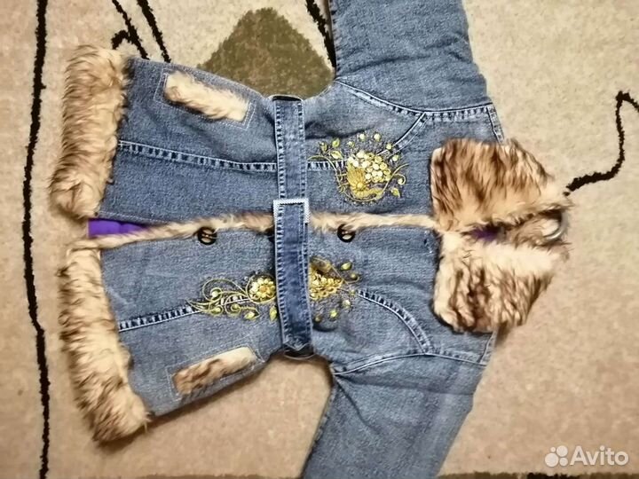 Продам пальтишко для девочки