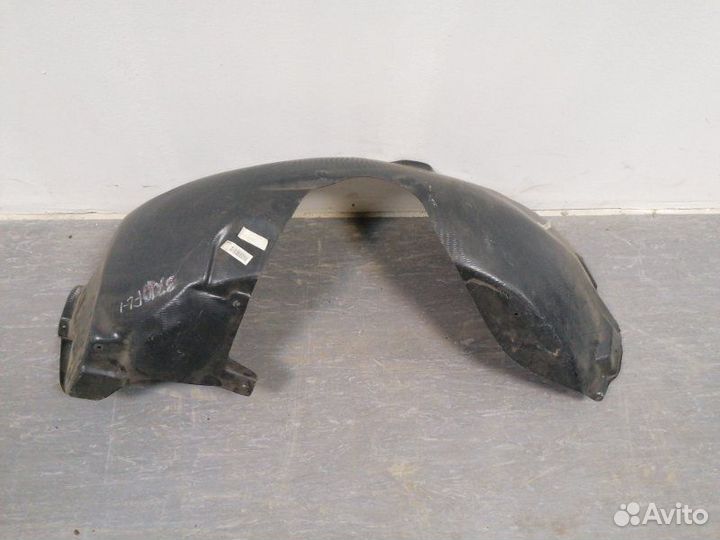Подкрылок локер передний левый Ford Fiesta