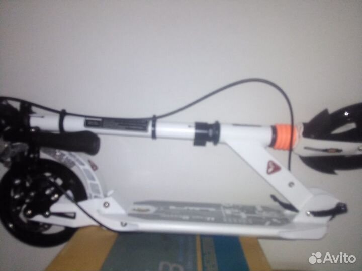 Самокат урбан белый с дисковым тормозом 4-50лет