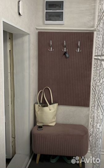 Вешалка стеновая мягкая