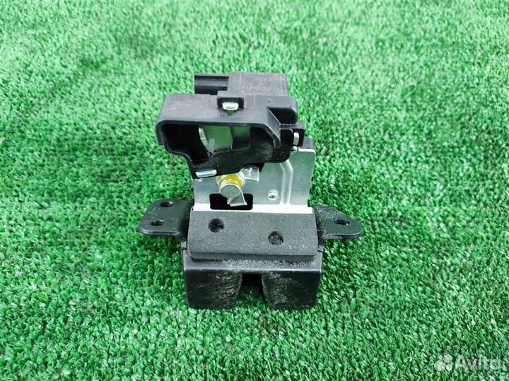 Замок крышки багажника KIA Sportage 3 (SL) 2012