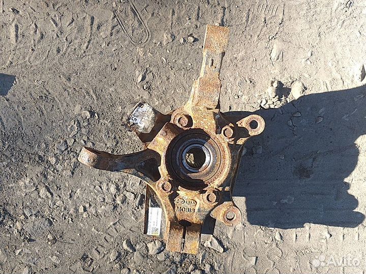 Кулак поворотный передний левый Kia Ceed JD 1.6