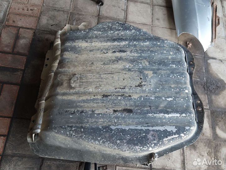 Бензобак Nissan Presage bassara