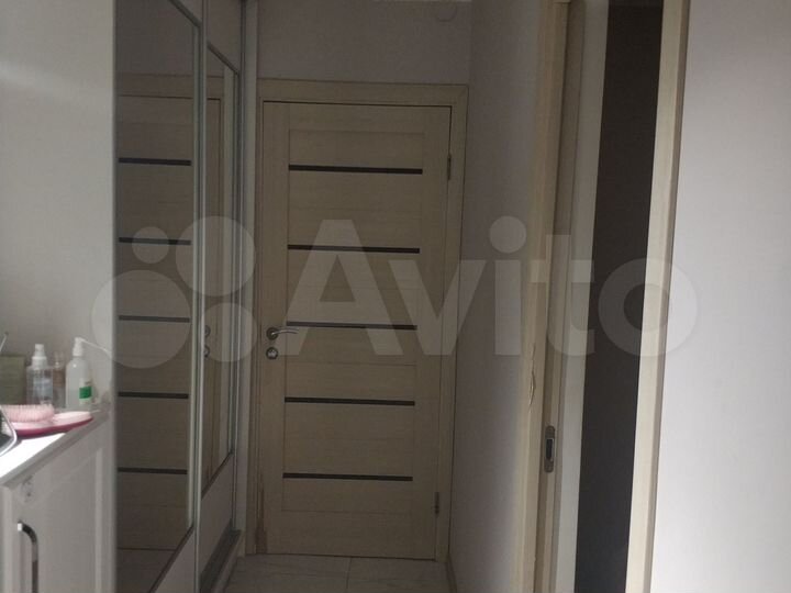 2-к. квартира, 49 м², 9/9 эт.
